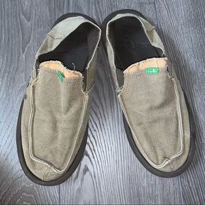 Sanuks